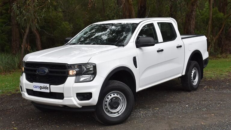 2024-Ford-Ranger-XL-4x2-Double-Cab-1001x565